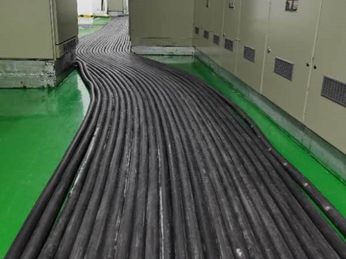 河南如何根据理论计算公式计算温度对特定电压测量结果的影响？